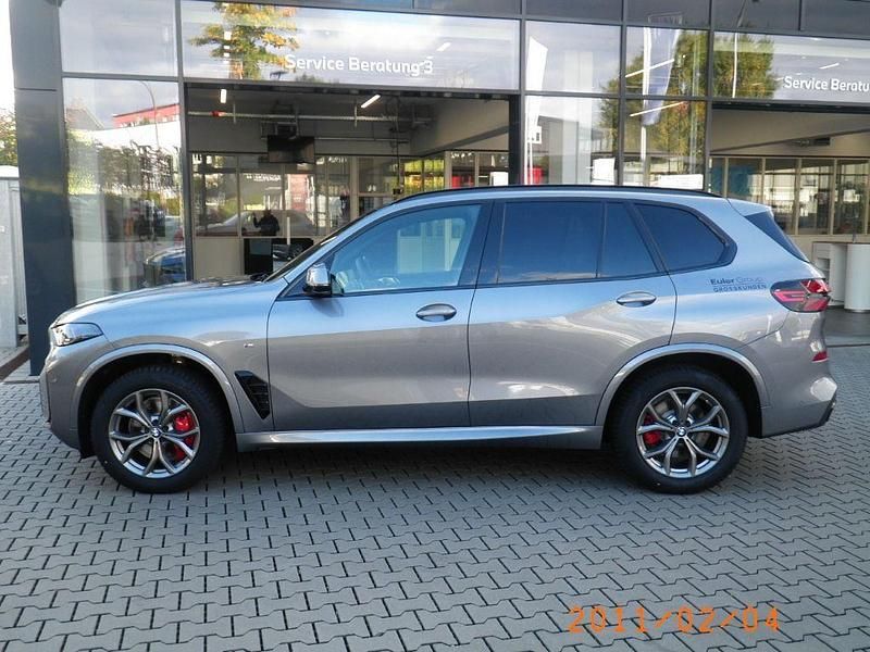 Gebraucht BMW X5 Performance 286 PS (210 kW) 2025 Grau SUV