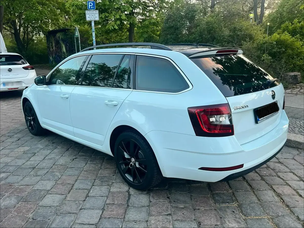 Gebraucht Skoda Octavia 116 PS (85 kW) 2017 Weiß Kombi
