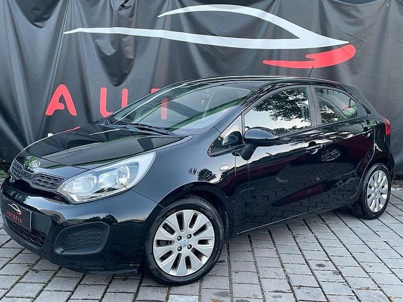 Schwarz Gebraucht 2011 Kia Rio Edition 7 Limousine | 5.990 € (Etwas zu teuer) - Bild 1/4