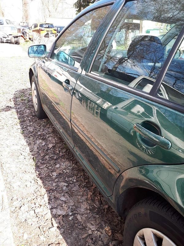 Gebraucht VW Golf IV Pacific 130 PS (95 kW) 2003 Grün Kombi