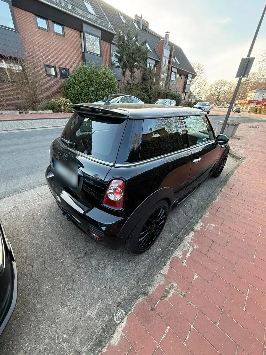 Gebraucht Mini John Cooper Works 211 PS (155 kW) 2011 Schwarz Kleinwagen