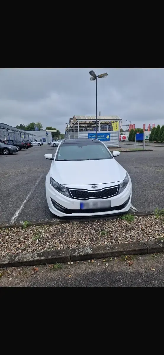 Gebraucht Kia Optima 130 PS (95 kW) 2013 Weiß Limousine