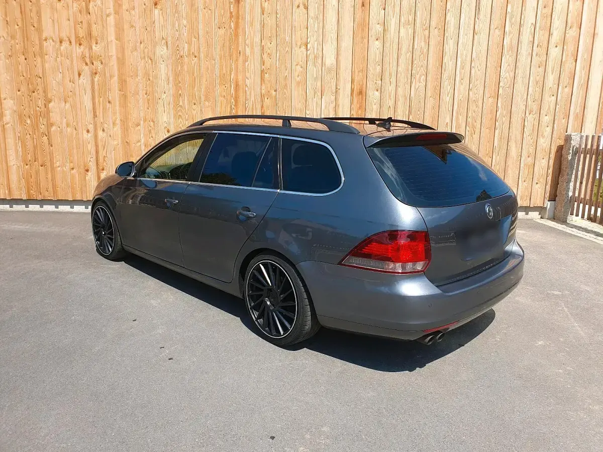 Gebraucht VW Golf VI 140 PS (102 kW) 2009 Grau Kleinwagen