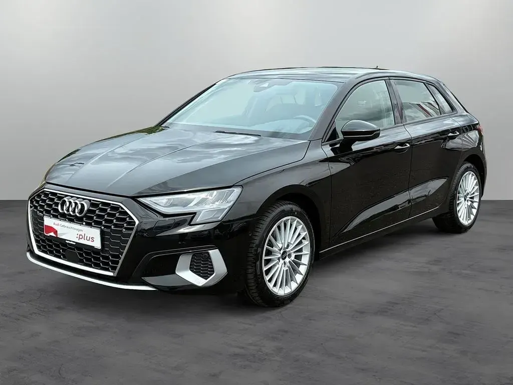 Gebraucht Audi A3 Advanced Plus 150 PS (110 kW) 2022 Mythosschwarz metallic Limousine
