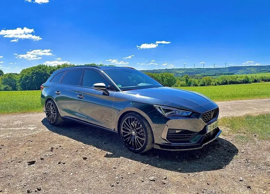Gebraucht Cupra Leon VZ 310 PS (228 kW) 2024 Grau Limousine