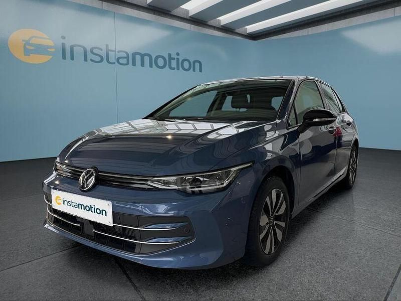 Gebraucht VW Golf VIII 116 PS (85 kW) 2025 Blau Kleinwagen