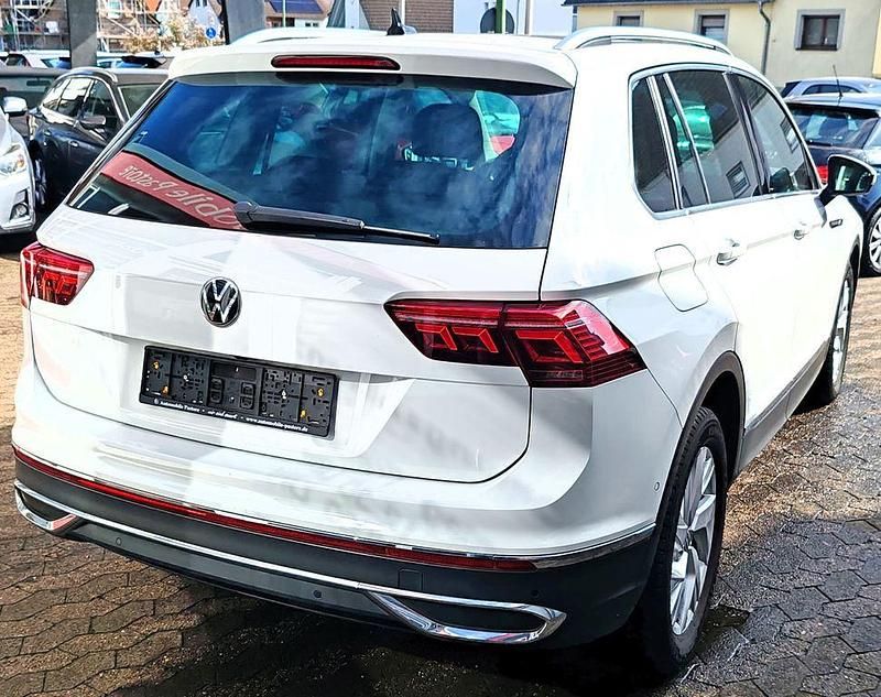 Gebraucht VW Tiguan Elegance 150 PS (110 kW) 2023 Weiß SUV