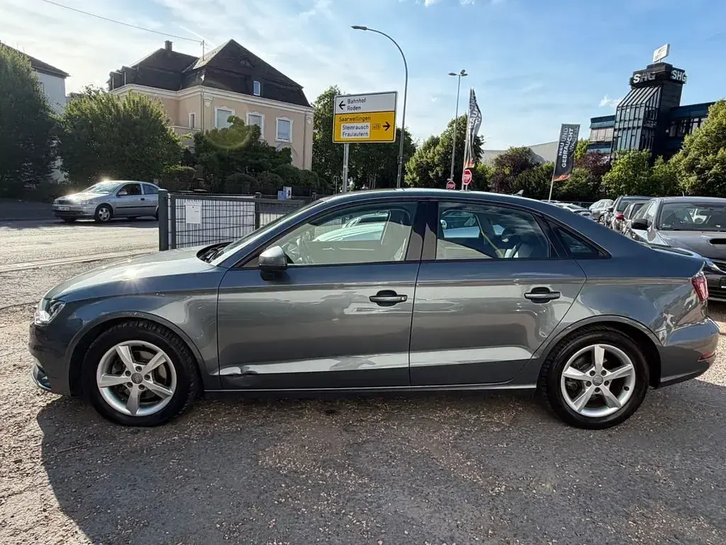 Gebraucht Audi A3 140 PS (102 kW) 2014 Grau Limousine