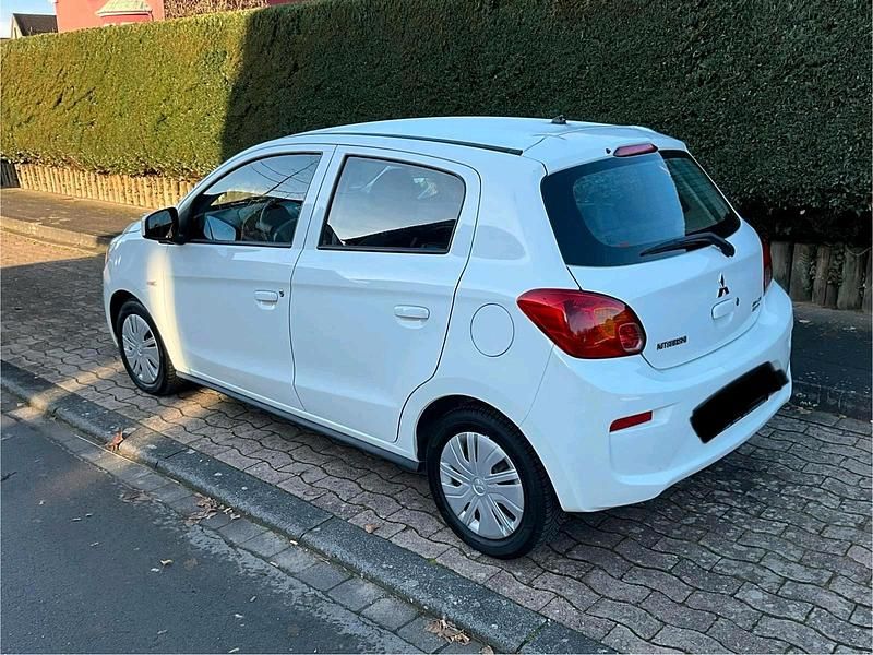 Second-hand Mitsubishi Space Star 71 CP (52 kW) 2018 Alb Hatchback