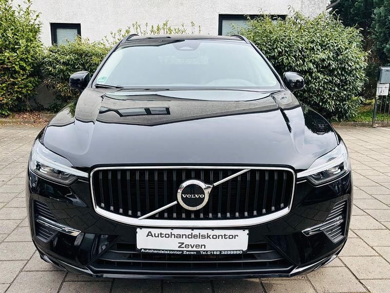 Gebraucht Volvo XC60 Core 197 PS (144 kW) 2023 Schwarz SUV