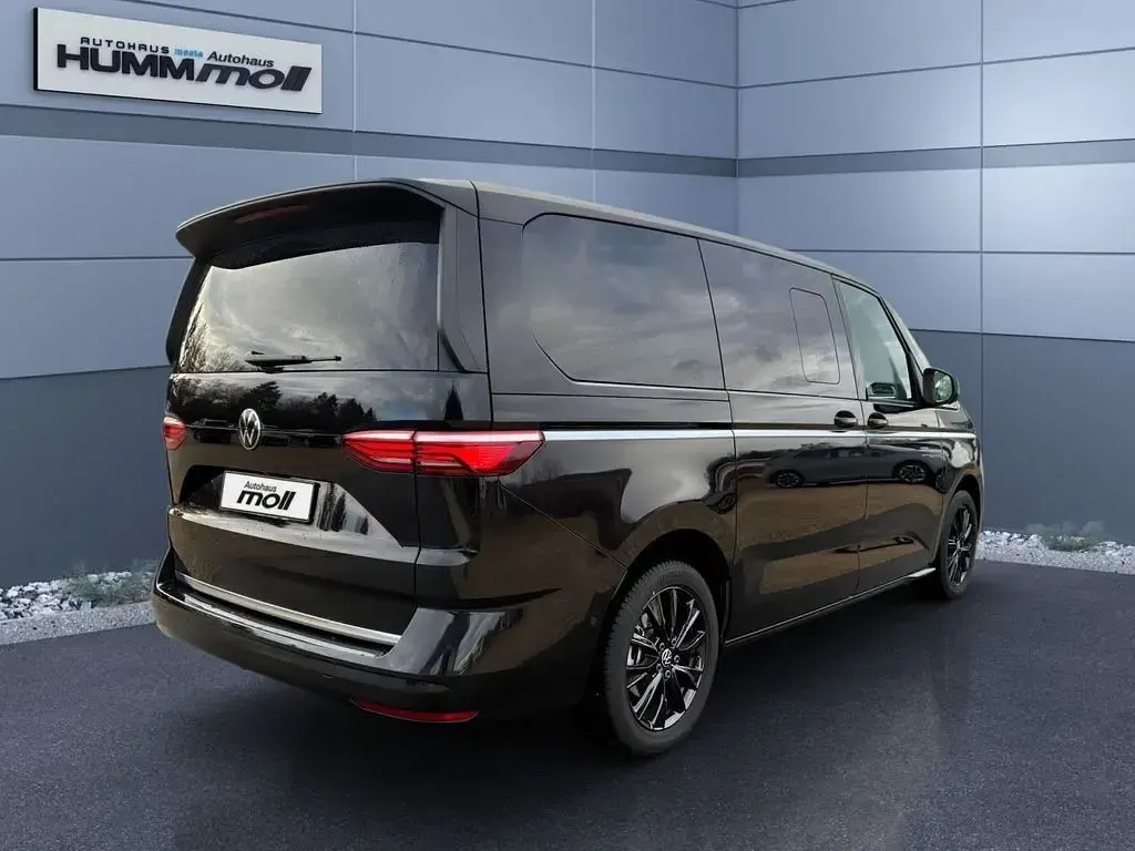 Gebraucht VW Multivan Style 150 PS (110 kW) 2025 Schwarz Van / Kleinbus