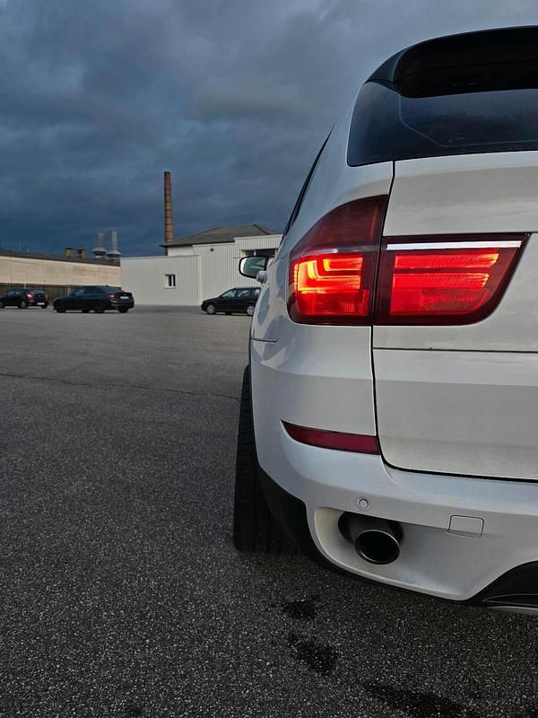 Gebraucht BMW X5 Exclusive 300 PS (220 kW) 2012 Weiß SUV