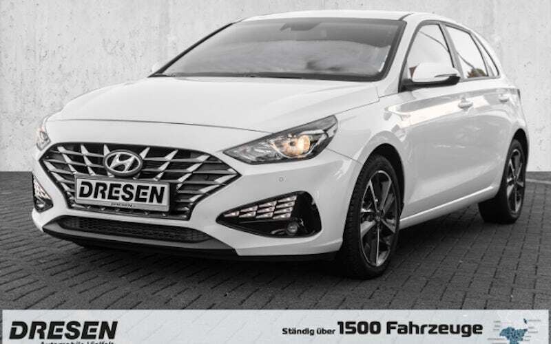 Atlas white uni Gebraucht 2023 Hyundai i30 Trend Kombi | 18.990 € (Fairer Preis) - Bild 1/4
