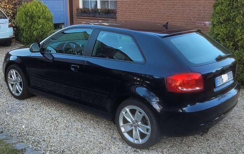 Gebraucht Audi A3 Ambition 125 PS (91 kW) 2009 Blau Limousine