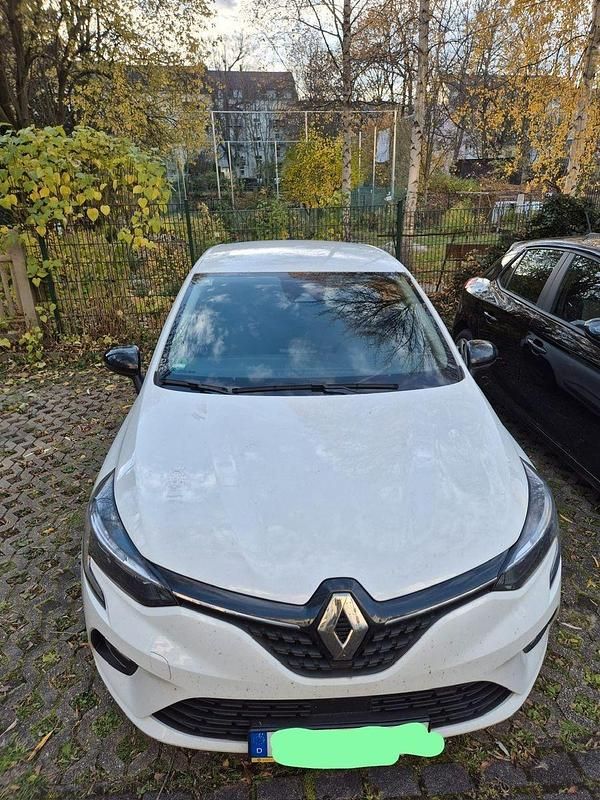Weiß Gebraucht 2022 Renault Clio V Zen Kleinwagen | 11.321 € (Superpreis) - Bild 1/4