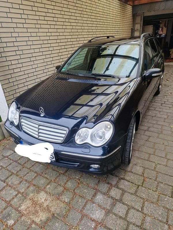 Gebraucht Mercedes C320 226 PS (166 kW) 2005 Schwarz Kombi