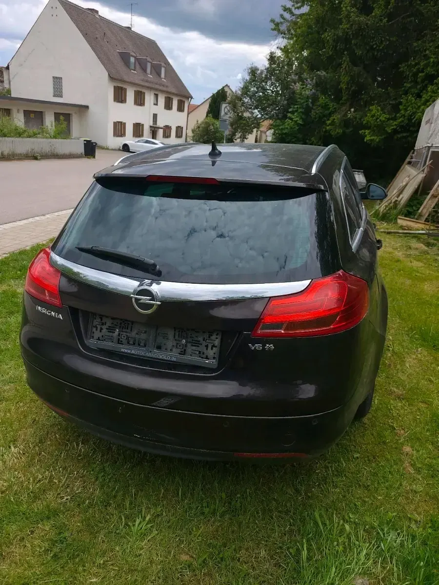 Gebraucht Opel Insignia 160 PS (117 kW) 2012 Braun Kombi