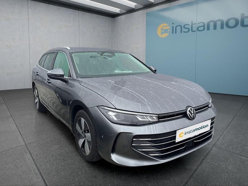 Gebraucht VW Passat 150 PS (110 kW) 2025 Grau Kombi