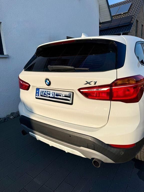 Gebraucht BMW X1 Sport Line 192 PS (141 kW) 2017 Weiß SUV
