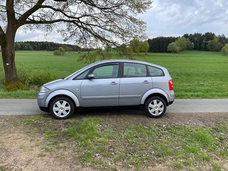 Gebraucht Audi A2 90 PS (66 kW) 2004 Grau Kleinwagen