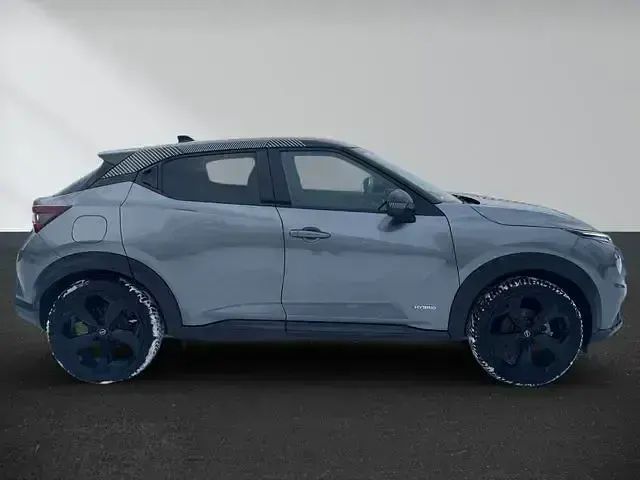 Gebraucht Nissan Juke 143 PS (105 kW) 2023 Dark grey metallic/dach in bla SUV