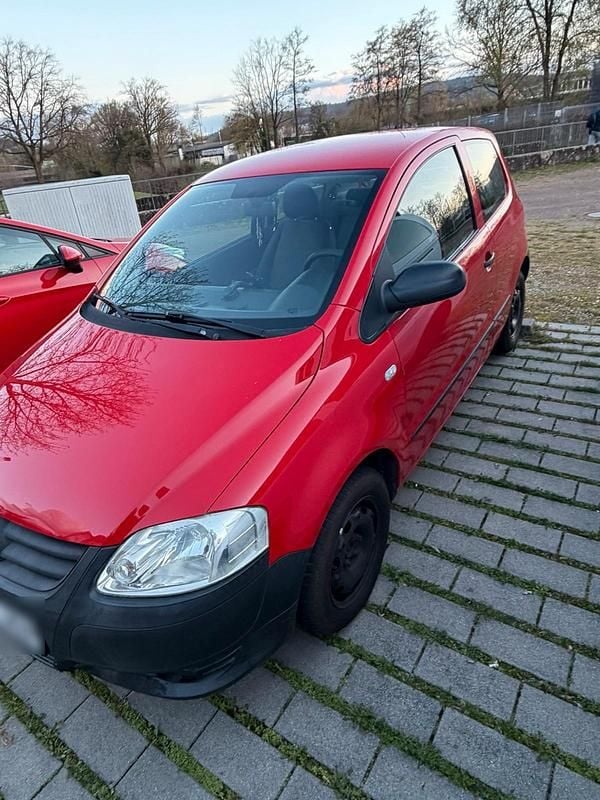 Second-hand VW Fox 70 CP (51 kW) 2006 Roșu Hatchback
