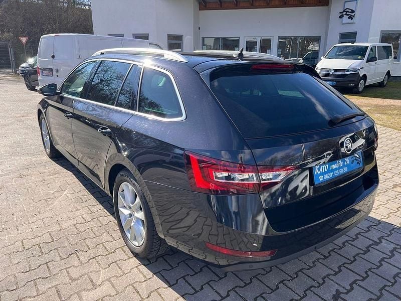 Gebraucht Skoda Superb Style 190 PS (139 kW) 2017 Schwarz Kombi