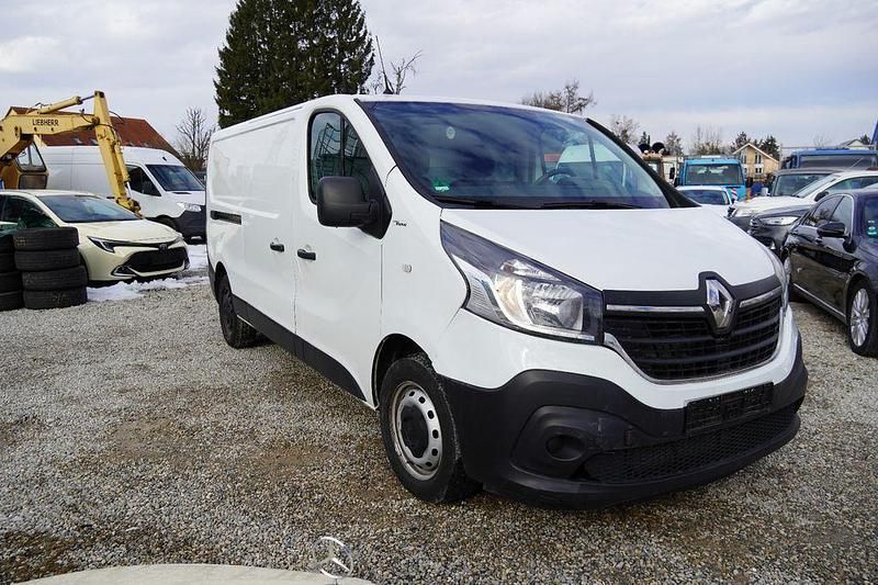 Gebraucht Renault Trafic Komfort 120 PS (88 kW) 2021 Weiß Van / Kleinbus