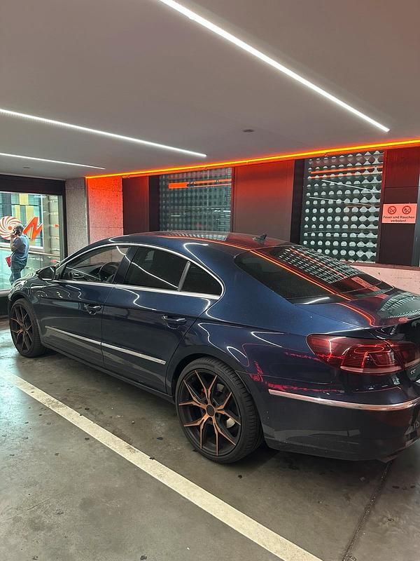 Blau Gebraucht 2014 VW CC Sport Limousine | 11.000 € (Guter Preis) - Bild 1/4