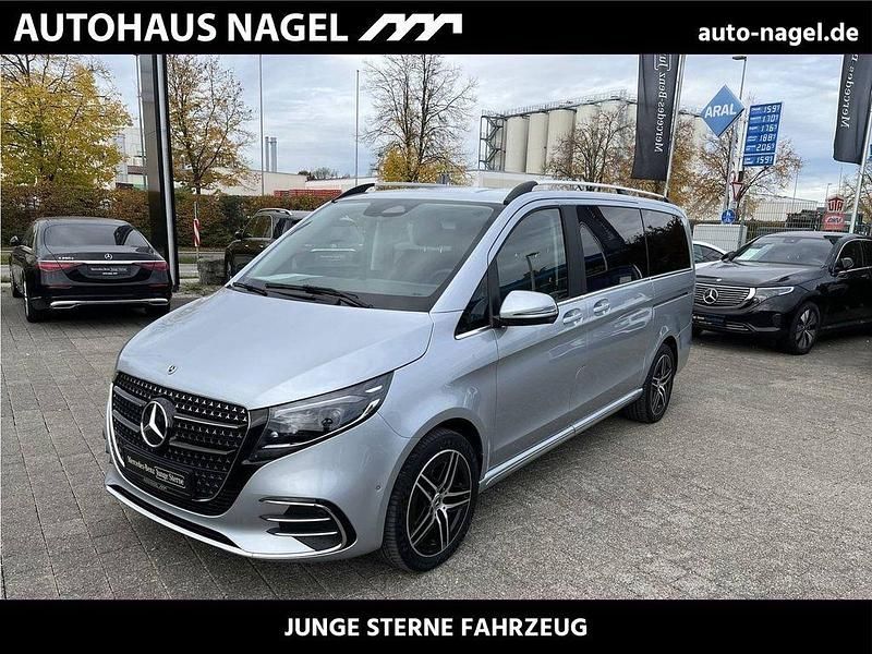 Silber Gebraucht 2025 Mercedes V300 Avantgarde Van / Kleinbus | 84.880 € (Superpreis) - Bild 1/4