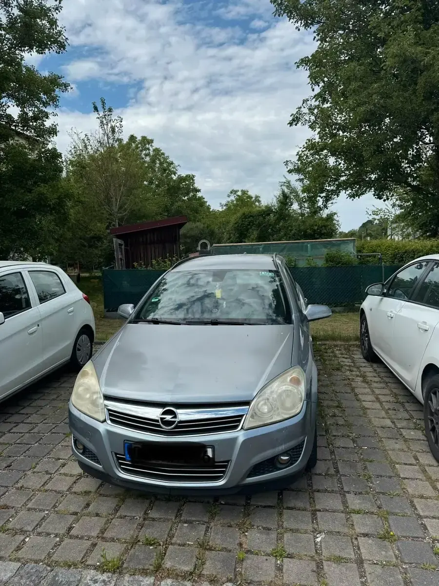 Gebraucht Opel Astra 120 PS (88 kW) 2007 Grau Kombi