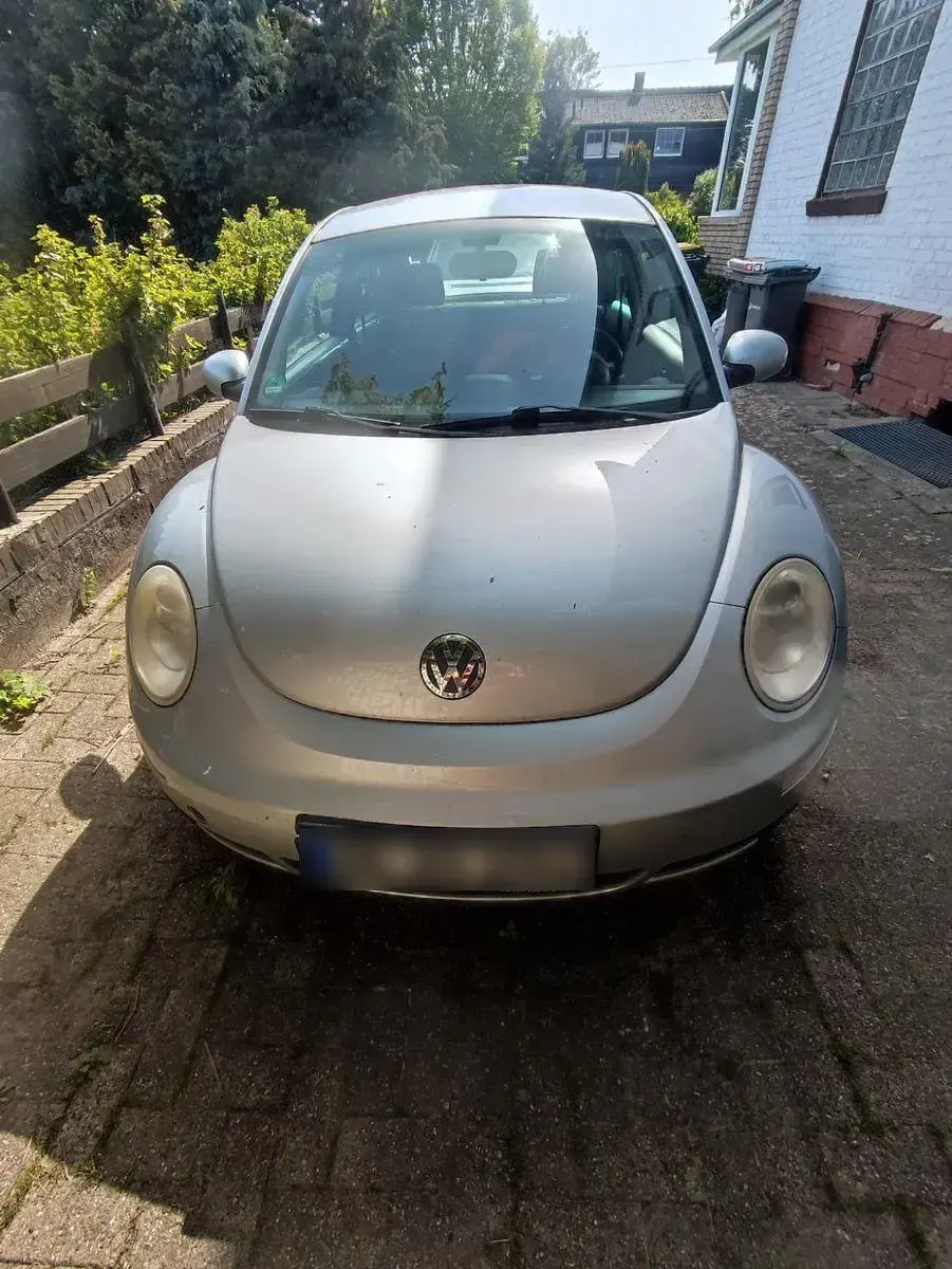 Gebraucht VW Beetle 105 PS (77 kW) 2009 Silber Kleinwagen