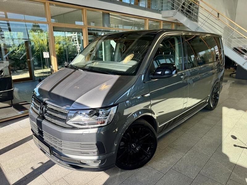 Indiumgrau Gebraucht 2018 VW Multivan Edition Limousine | 37.990 € (Superpreis) - Bild 1/4