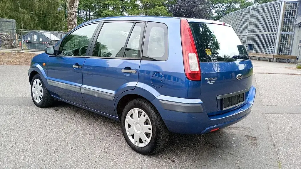 Gebraucht Ford Fusion Ambiente 80 PS (58 kW) 2005 Blau Kleinwagen