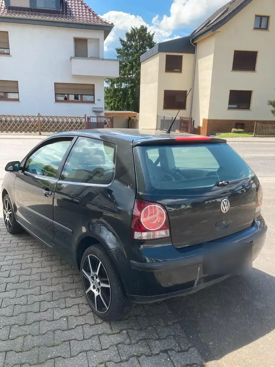 Gebraucht VW Polo 75 PS (55 kW) 2007 Schwarz Kleinwagen