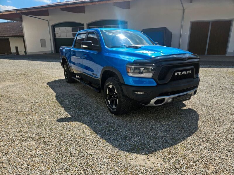 Blau Gebraucht 2021 Dodge Ram Abholung | 41.999 € - Bild 1/4