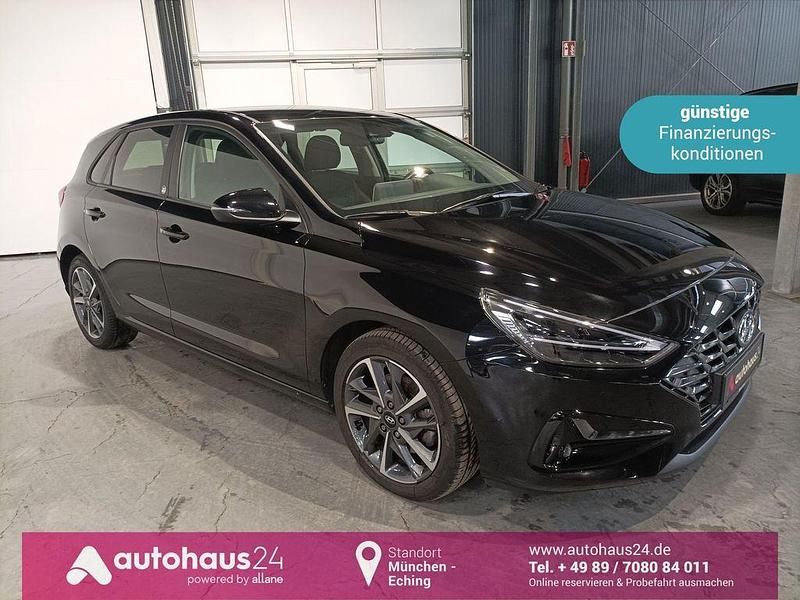 Schwarz Gebraucht 2021 Hyundai i30 Limousine | 16.660 € (Fairer Preis) - Bild 1/4