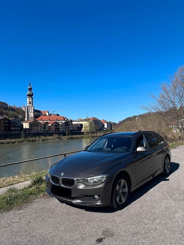Second-hand BMW 320 183 CP (134 kW) 2012 Maro Break