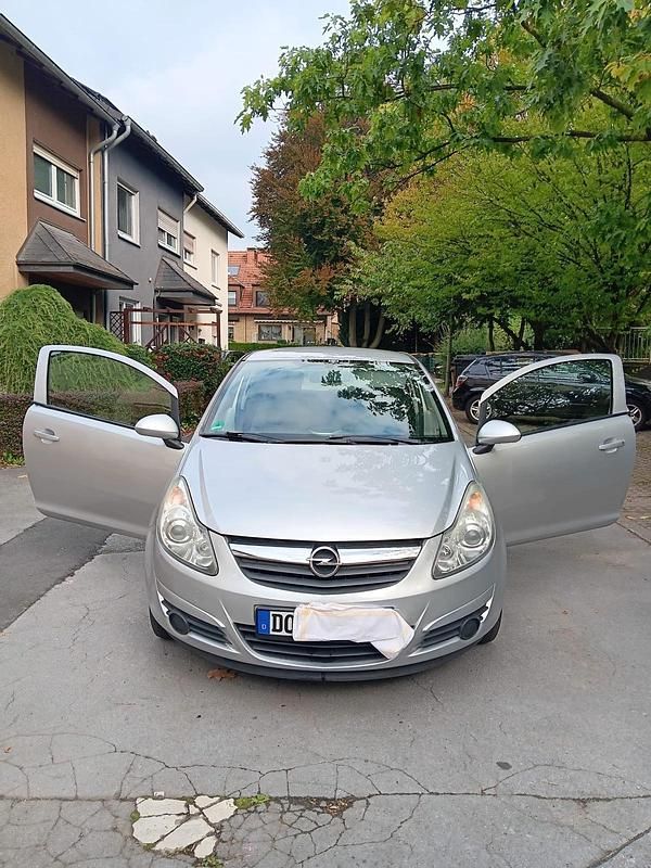 Silber Gebraucht 2008 Opel Corsa Kleinwagen | 1.800 € (Guter Preis) - Bild 1/4