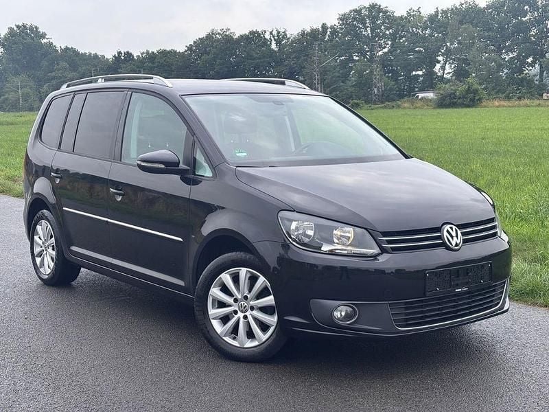 Schwarz Gebraucht 2014 VW Touran Highline Van / Kleinbus | 5.650 € (Guter Preis) - Bild 1/4