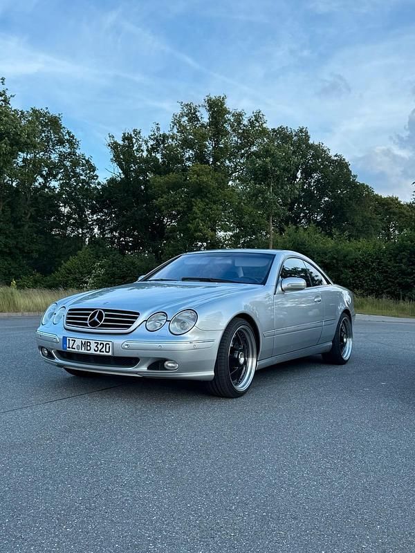 Silber Gebraucht 2001 Mercedes CL500 Coupé | 12.499 € (Fairer Preis) - Bild 1/4