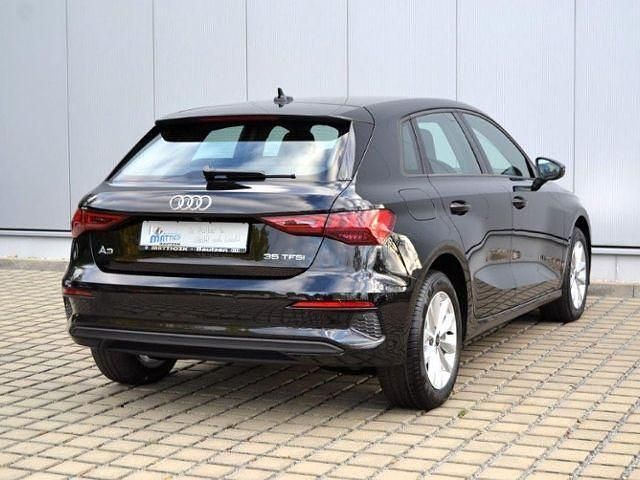 Gebraucht Audi A3 Basis 150 PS (110 kW) 2023 Mythosschwarz metallic Limousine