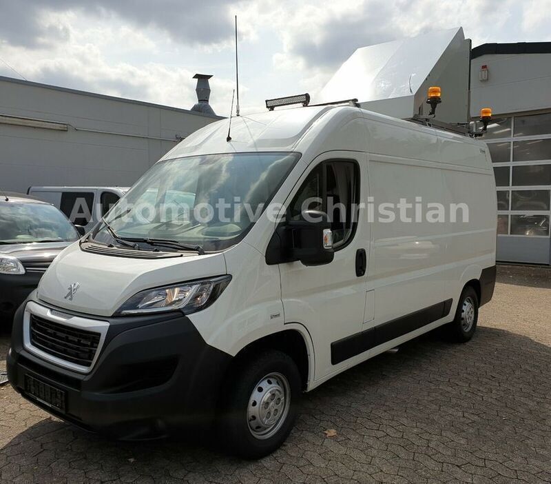 Gebraucht Peugeot Boxer 165 PS (121 kW) 2019 Weiß Van