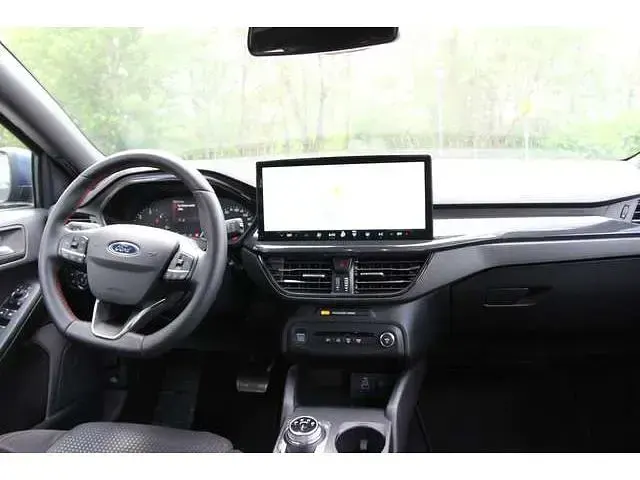 Gebraucht Ford Focus ST-Line 116 PS (85 kW) 2025 Chromablau (metallic) Kombi