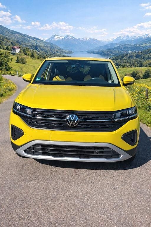 Gebraucht VW T-Cross 95 PS (69 kW) 2024 Gelb SUV