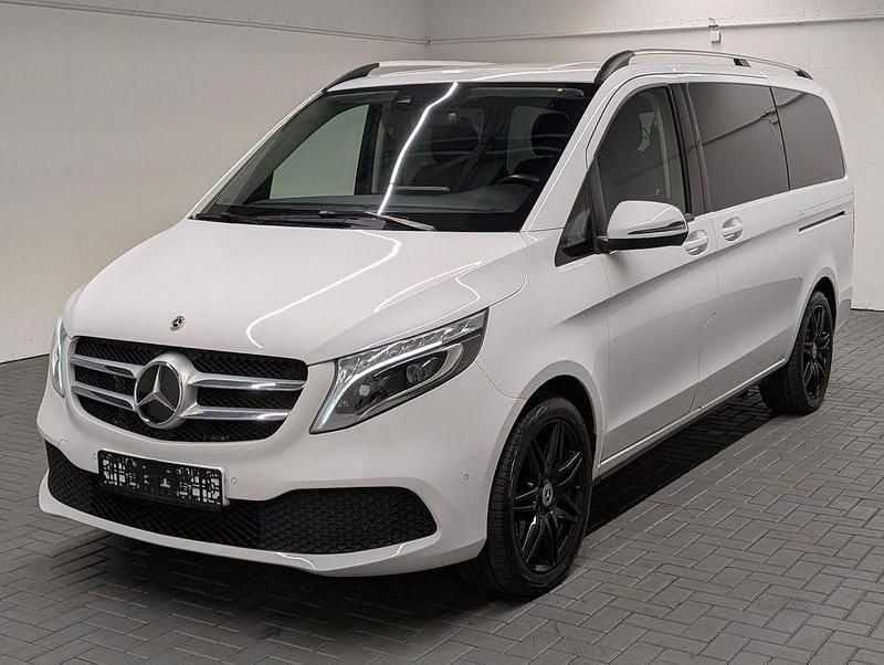 Gebraucht Mercedes V250 190 PS (139 kW) 2021 Bergkristallweiß metallic Van / Kleinbus