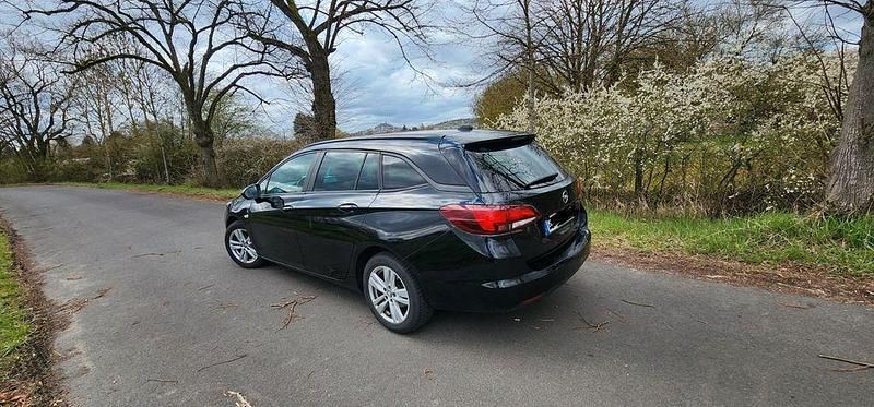 Gebraucht Opel Astra Edition 122 PS (89 kW) 2021 Schwarz Kombi