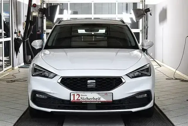 Gebraucht Seat Leon Style 150 PS (110 kW) 2021 Weiß Kombi