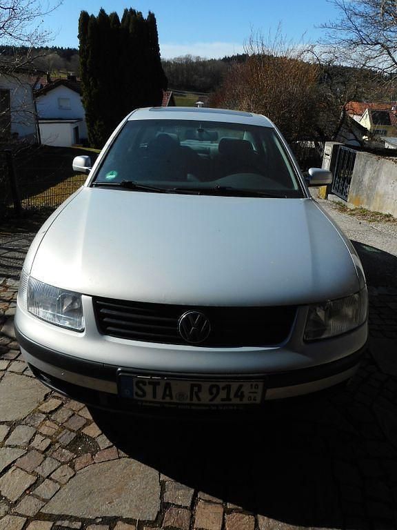 Gebraucht VW Passat Edition 125 PS (91 kW) 2000 Silber Limousine