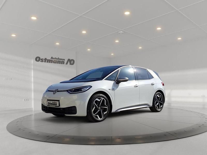 Weiß Gebraucht 2021 VW ID.3 Pro Performance Kleinwagen | 23.941 € (Etwas zu teuer) - Bild 1/4